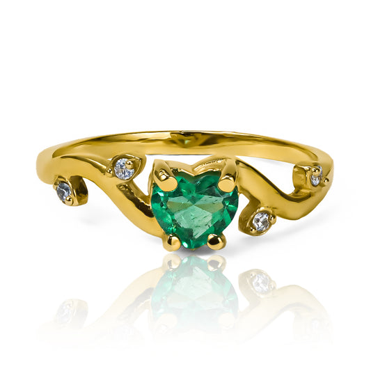 Thorned heart ring - emerald