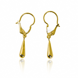 Déjate seducir por la elegancia y exclusividad de nuestros Aretes Lágrima lisa de Oro 18K. Hechos por Joyería Caracas, estos aretes no solo son un accesorio, sino también una obra de arte. Con garantía para toda la vida, estos aretes serán tu compañero fiel en todas las ocasiones.