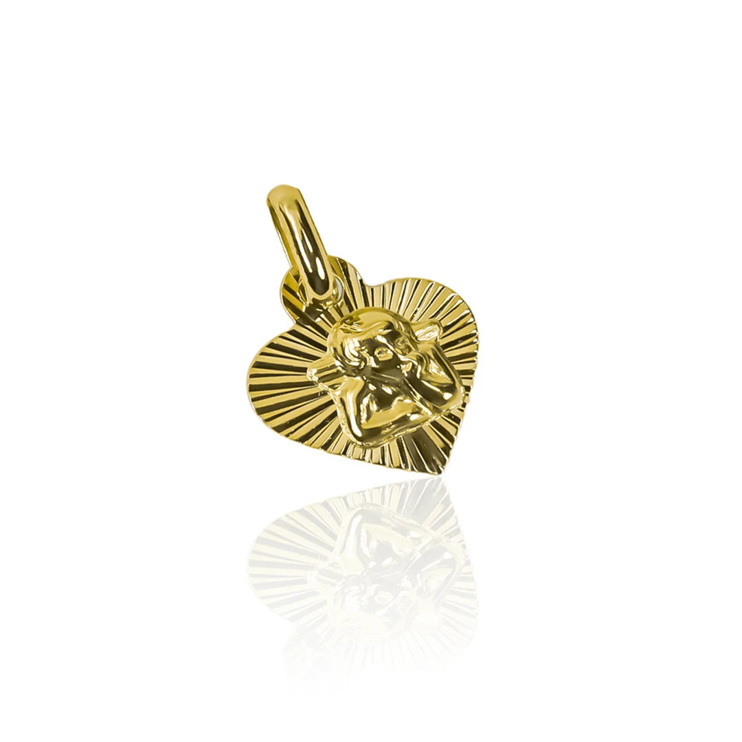 Dije de corazón Angelito Diamantado I es una verdadera joya de lujo. Confeccionado en oro 18K, es una pieza exclusiva de Joyería Caracas con garantía para toda la vida.