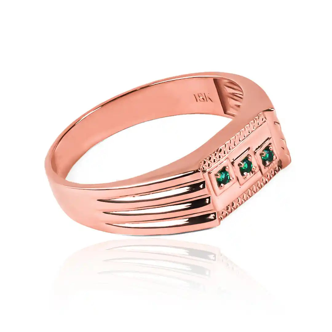 Descubre la elegancia y exclusividad del anillo diagonal emerald de Joyería Caracas. Con su diseño único, realizado en oro 18k, y la garantía de por vida que ofrece, este anillo es perfecto para añadir un toque de lujo a cualquier atuendo.