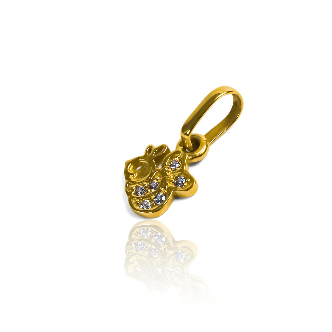 Embellece tu look con el dije Abejita Cristal, una pieza de joyería de lujo elaborada en Oro 18K por la reconocida marca Joyería Caracas. Con su garantía de por vida, asegura elegancia y calidad duradera. Una joya digna de admiración para toda la vida.