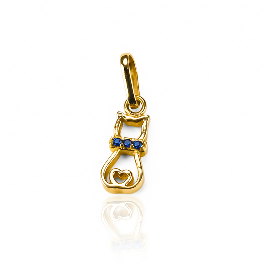 Disfruta de la elegancia y sofisticación con nuestro Dije Cat love cristal blue JT. Este delicado dije de Oro 18K es una joya de Joyería Caracas, que garantiza su calidad y durabilidad de por vida. Lleva contigo un toque de lujo y amor con cada paso.