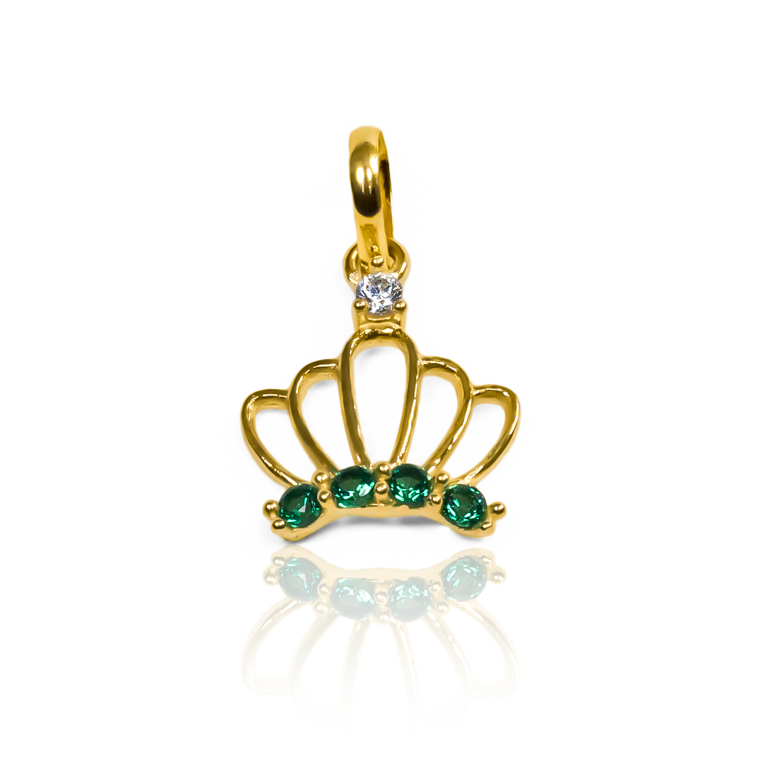 Descubre la elegancia de nuestro Dije Corona calada L green JT. Hecho con Oro 18K de Joyería Caracas, este accesorio es una verdadera pieza de arte. Con garantía para toda la vida, podrás lucirlo con confianza y estilo en cualquier ocasión. Un toque de lujo exclusivo para ti.