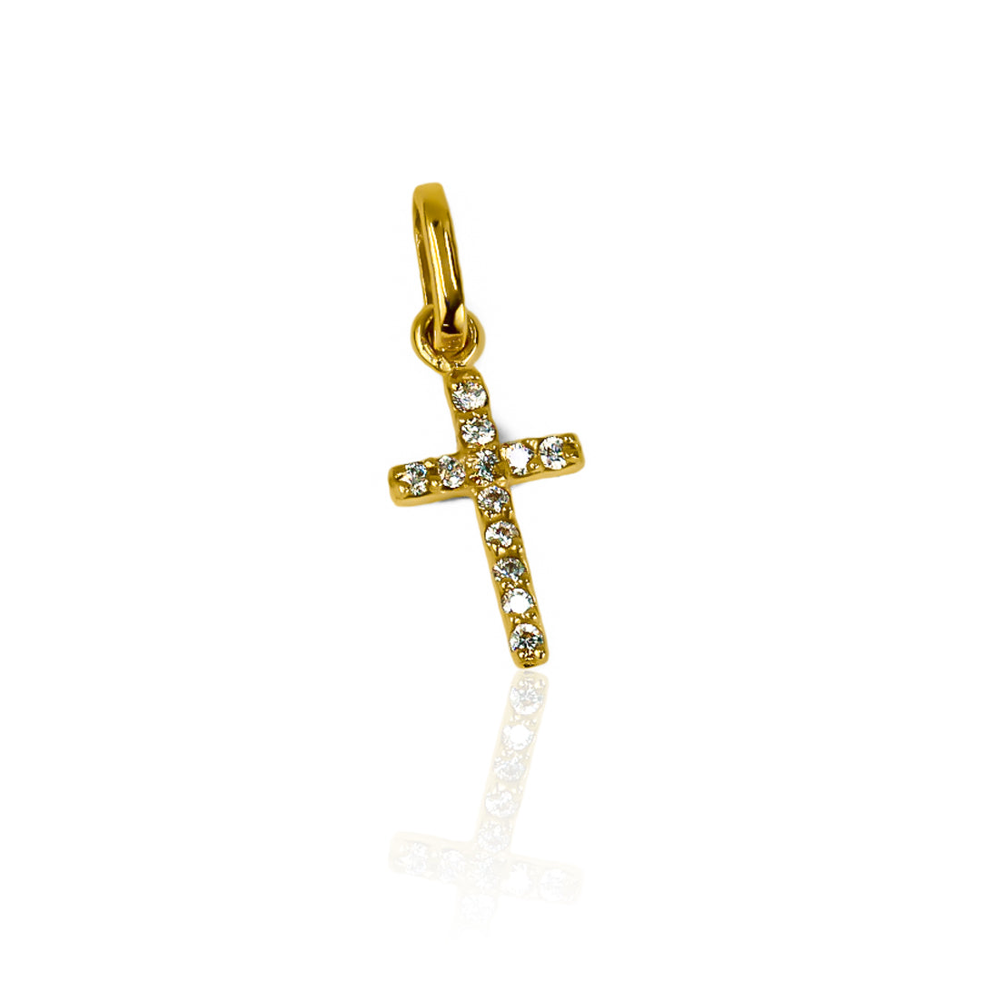 Un complemento imprescindible para cualquier ocasión, el Dije Cruz cristal S JC es una obra maestra de Joyería Caracas. Confeccionado en Oro 18K, su diseño elegante y exclusivo encarna la perfección. Además, cuenta con garantía para toda la vida, asegurando su calidad y durabilidad. Resalte su estilo con este símbolo de belleza y sofisticación.