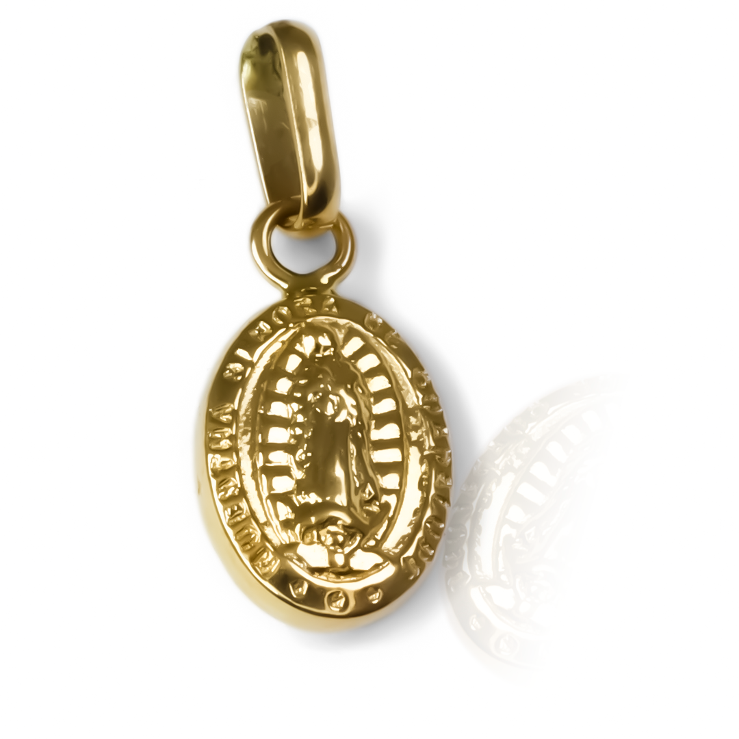 Descubre la exclusividad y elegancia del Dije Guadalupe JT S. Hecho con oro de 18K, esta joya de Joyería Caracas es una verdadera obra de arte. Con garantía de por vida, será una inversión en estilo y calidad que perdurará para siempre.