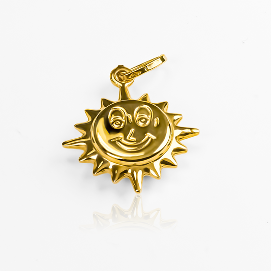 Descubre la elegancia y sofisticación de nuestro Dije Sol globo I. Confeccionado en oro 18K y diseñado por Joyería Caracas, es una pieza exclusiva y única que te acompañará para siempre. Vive la experiencia de la garantía para toda la vida y brilla con un estilo de lujo que perdurará por siempre.