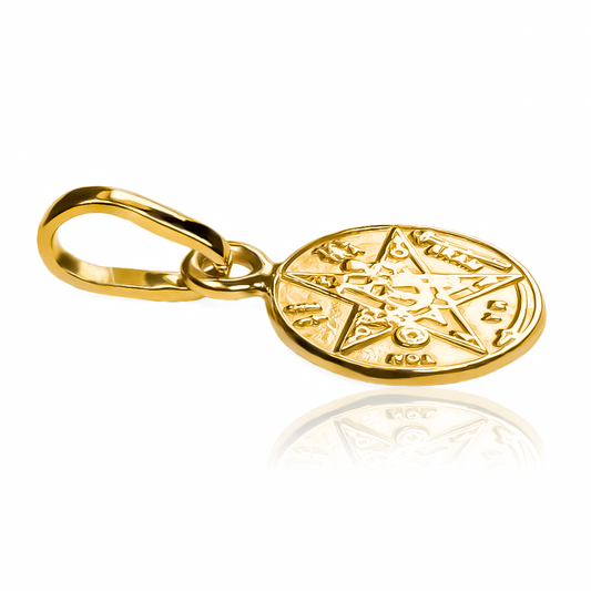 Dije Tetragrámaton MINI es una joya de oro 18K de Joyería Caracas. Con su diseño exclusivo y garantía para toda la vida.