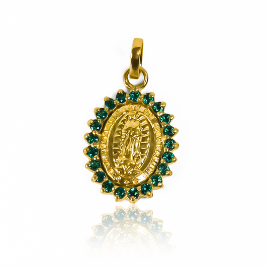 Un elegante dije Virgen de Guadalupe L JT hecho de oro de 18K, diseñado por Joyería Caracas. Con garantía de por vida, esta pieza es un símbolo de fe y estilo de lujo. Lleva contigo la protección y la belleza de la Virgen en todo momento.