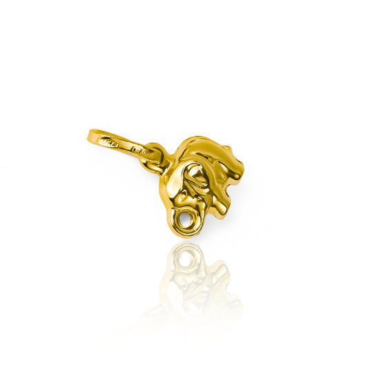 Dije Elefante I. Hecho de oro 18K y diseñado por Joyería Caracas, este dije es una representación de lujo y exclusividad. Con garantía para toda la vida.