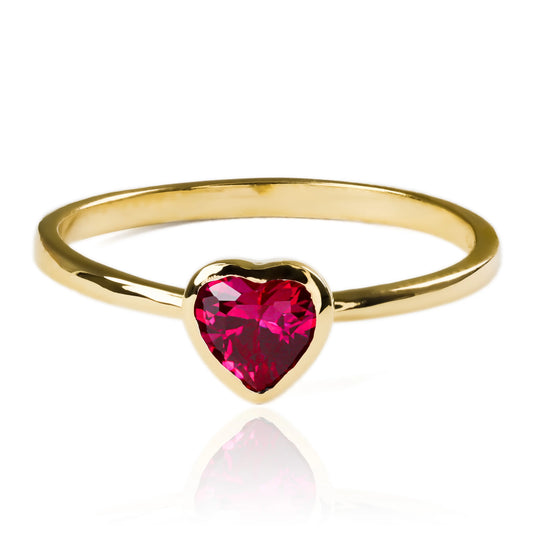 Anillo de compromiso heart II. Confeccionado con oro 18 k de Joyería Caracas, este anillo viene con un certificado de calidad y garantía de por vida.