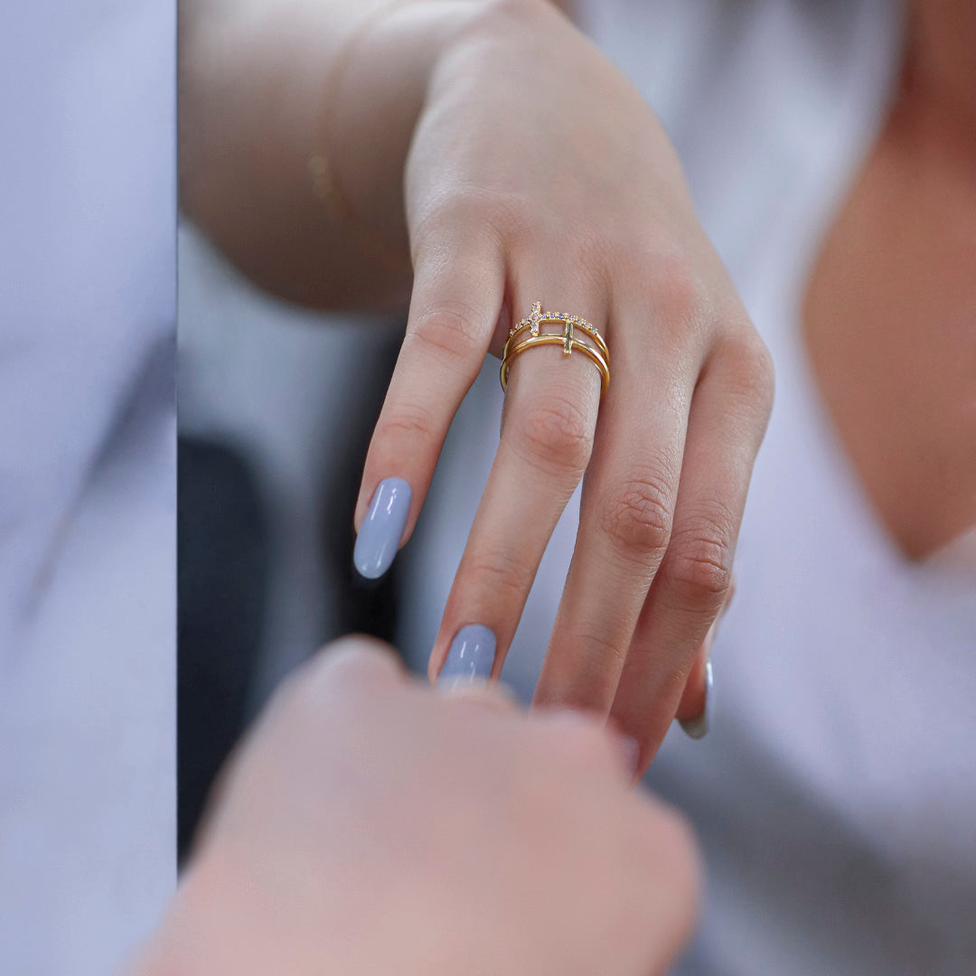 Crystal cross ring