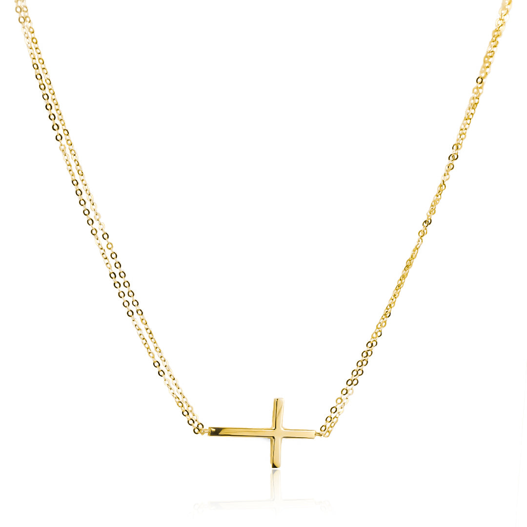 Nuestra Gargantilla Cruz de oro 18K es una joya de la exclusiva Joyería Caracas. Con garantía de por vida, llevarás contigo una pieza única y elegante que simboliza la eternidad. Haz una declaración de lujo con nuestra imponente gargantilla.