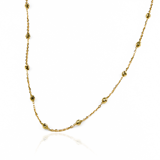 Lúcete la elegancia con la gargantilla facetada 45 I de Joyería Caracas en oro 18K. Cada detalle ha sido creado con calidad y perfección para garantizar una vida de distinción. Una pieza digna de adornar su cuello y destacar su estilo único. Garantía de por vida incluida.