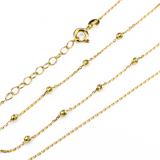 Lúcete la elegancia con la gargantilla facetada 45 I de Joyería Caracas en oro 18K. Cada detalle ha sido creado con calidad y perfección para garantizar una vida de distinción. Una pieza digna de adornar su cuello y destacar su estilo único. Garantía de por vida incluida.