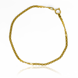 Descubre la elegante Pulsera Bismarck S19 de oro 18K de la prestigiosa Joyería Caracas. Su diseño único y exclusivo te hará sentir como una verdadera obra de arte. Con garantía para toda la vida, esta pulsera es una inversión de lujo que añadirá sofisticación a tu estilo.