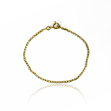 Exclusivo y elegante, la Pulsera Escalera brillante es una verdadera joya de la joyería Caracas. Hecha de Oro 18K, esta pulsera garantiza un brillo y calidad duraderos. Con nuestra garantía de por vida, esta pulsera es una inversión que perdurará en el tiempo. Eleva tu estilo con esta pieza única y lujosa.