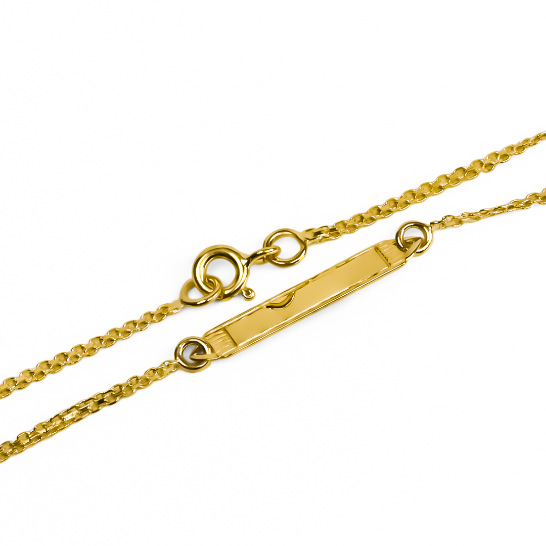 Descubra la elegancia y exclusividad de la Pulsera Square Bismarck en Oro 18K de Joyería Caracas. Con su diseño único y sofisticado, esta pulsera es una pieza imprescindible en su colección de joyas. Con una garantía para toda la vida, esta pulsera es más que un accesorio, es una inversión en calidad y estilo.