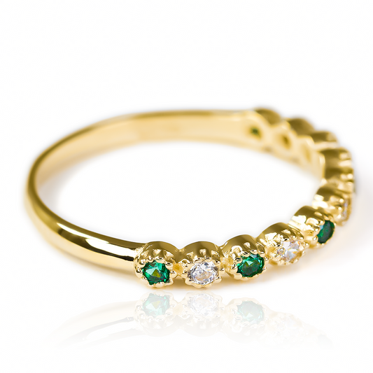 Anillo Caterpillar Cristal Ring JC Green de joyería Caracas. Fabricado en Oro 18k, este anillo presenta un cristal verde que simboliza la vida y la prosperidad. Con garantía de por vida