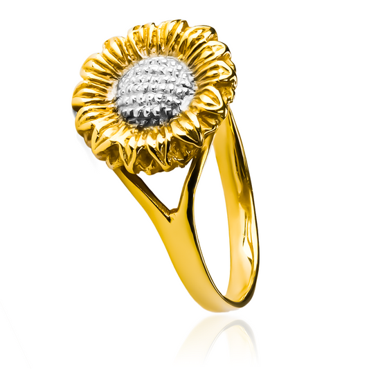 Anillo Girasol. Diseñado en joyería caracas con oro 18k, su resplandor y calidad son garantizados para toda la vida.