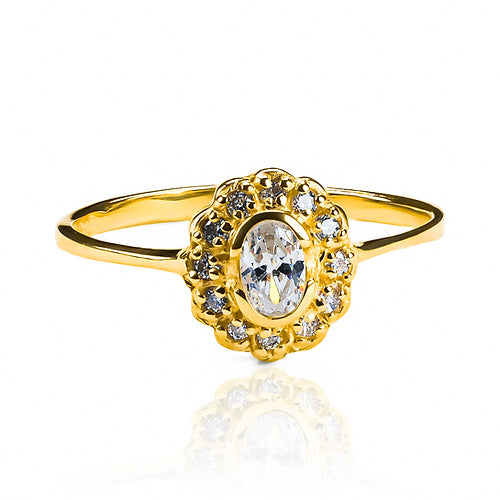 anillo de compromiso Lady Tradicional Queen JC es perfecto para aquellas parejas que buscan un símbolo de amor duradero. Hecho de oro de 18 k y con un certificado de calidad y garantía de por vida