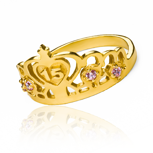 Siente la elegancia y exclusividad con nuestro Anillo Princess Design de Joyería Caracas. Hecho con oro de 18K, este anillo te ofrece belleza y durabilidad garantizada de por vida. Haz una declaración de lujo con este diseño único que te hará sentir como una princesa.