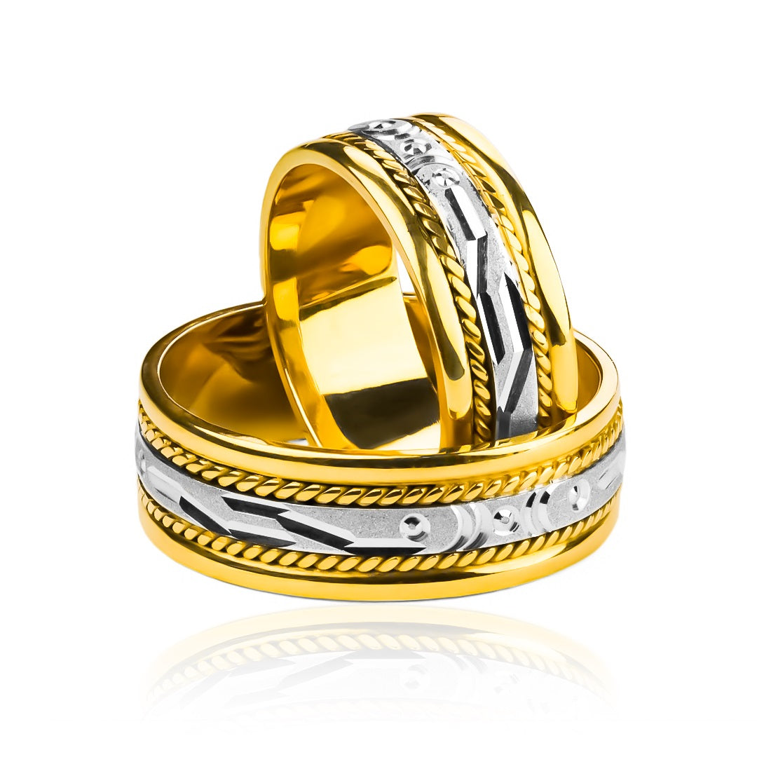 argollas de matrimonio botlove de Joyería Caracas son el accesorio perfecto para sellar el compromiso de amor eterno. Fabricadas en oro de 18k con certificado de calidad