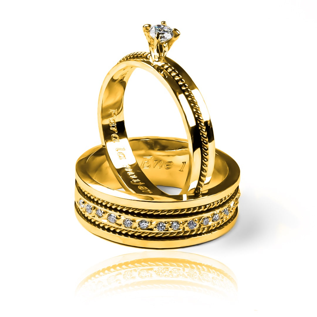 anillos de boda Junctus de Joyería Caracas! Estos elegantes anillos están hechos de oro de 18k, con certificado de calidad y garantía para toda la vida, garantizando que su amor perdure por siempre.