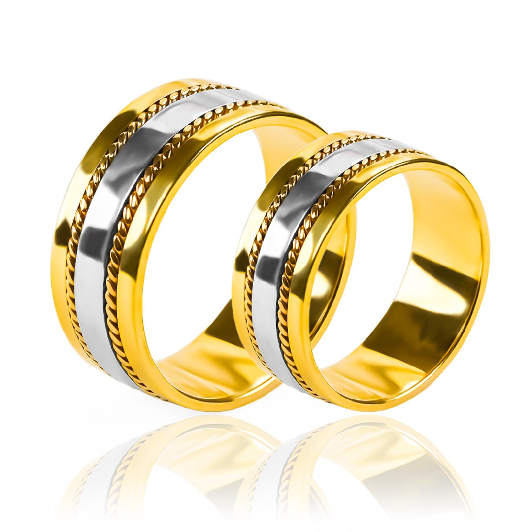 anillos de boda lazos de amor plane de Joyería Caracas son el complemento perfecto para sellar el amor eterno. Hechos con oro de 18k con certificado de calidad, estos anillos garantizan brillo y durabilidad por toda la vida.