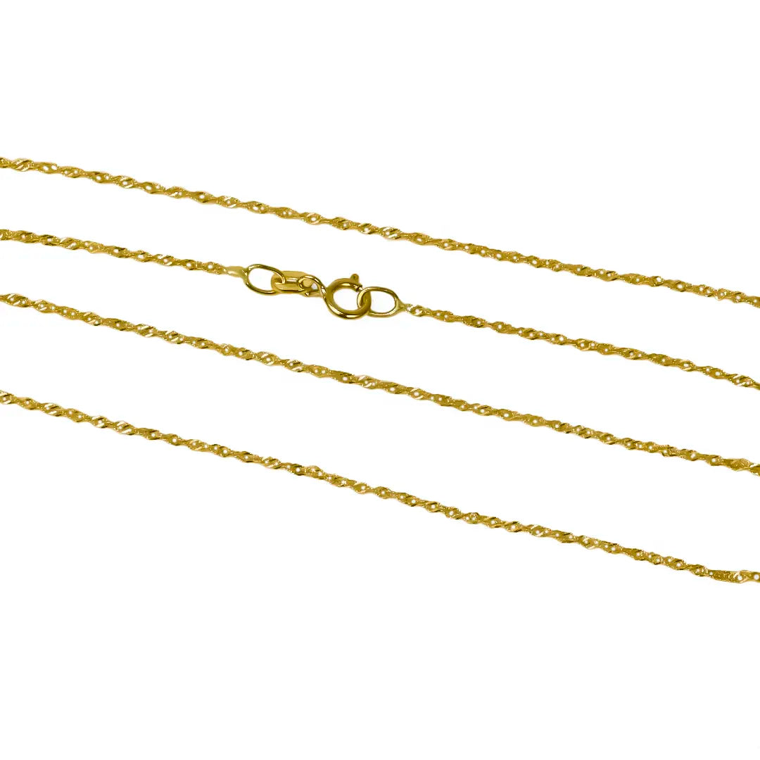  elegante cadena singapur XS45 de joyería Caracas. Hecha de oro 18k y con garantía de por vida, te asegura un accesorio de lujo atemporal. 