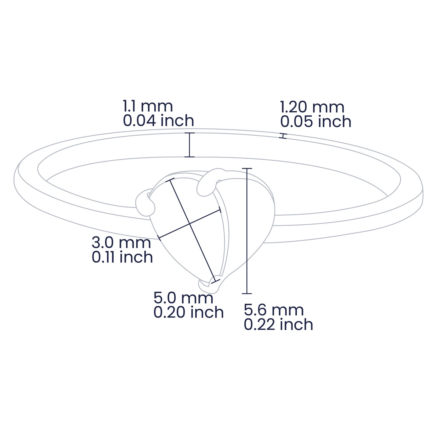 Croquis de anillo en oro amarillo de 18 quilates con un ancho de aro de 1.1mm y con un centro en forma de corazon de 5.6mm el cual es acompañado por una esmeralda de 5x3 mm