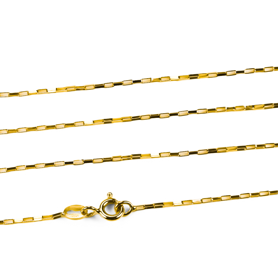 Descubre la belleza eterna con nuestra imponente cadena tejida clásica en oro de 18 quilates. Esta cadena es mucho más que una simple pieza de joyería; es un símbolo de distinción y refinamiento que perdurará a lo largo del tiempo. Respaldada por nuestra garantía de calidad y certificación, puedes tener la tranquilidad de que estás adquiriendo una pieza de joyería auténtica y de primera categoría.