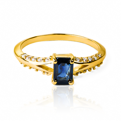 Anillo Sapphire Bridge, hecho de oro 18k con certificado de calidad y garantía de por vida, esta Joyería Caracas es una elección sofisticada y exclusiva para un momento tan especial.