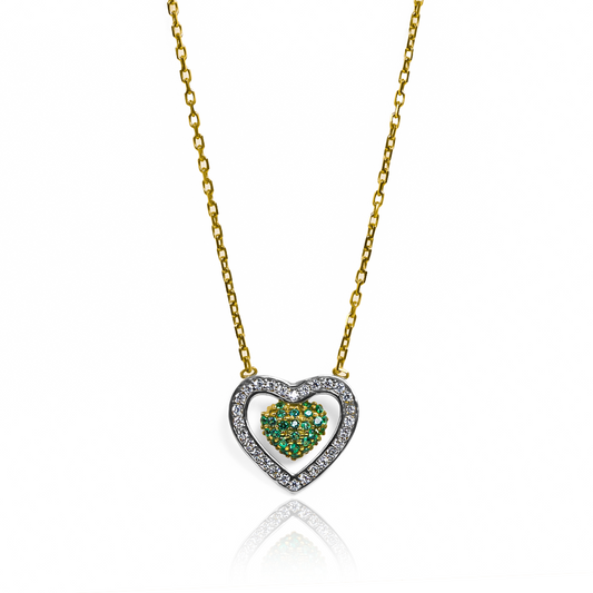 La gargantilla Green Heart I de Joyería Caracas es una joya de lujo con un diseño elegante y exclusivo. Fabricada con Oro 18K, esta gargantilla será una adición atemporal a tu colección de joyas. Con garantía para toda la vida, esta pieza te asegura calidad y durabilidad. Añade un toque de sofisticación a tu estilo con la gargantilla Green Heart I.