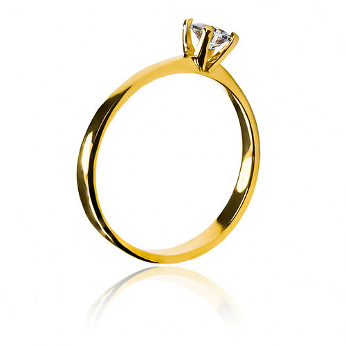 anillo de compromiso Piramid Mini. Confeccionado en oro 18k, este símbolo de amor eterno viene acompañado de un certificado de calidad y garantía de por vida.