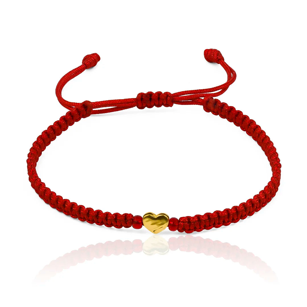 Pulsera magical heart de Joyería Caracas está hecha en oro 18k y cuenta con hilo coreano de alta calidad. Con garantía para toda la vida.